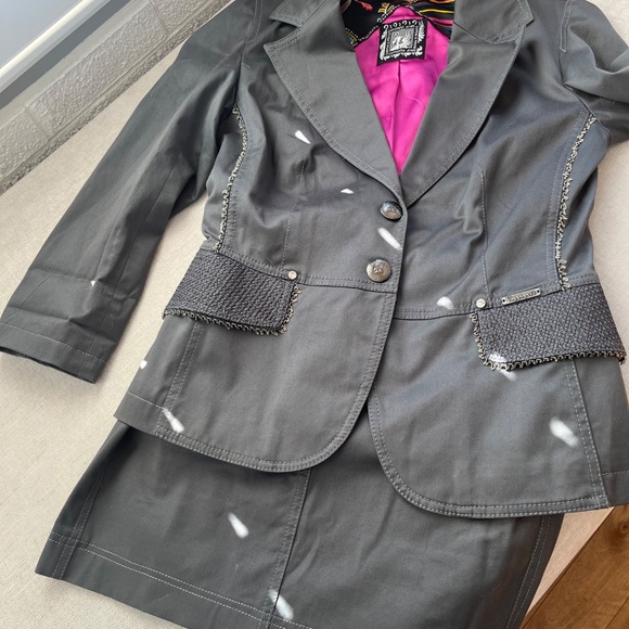 Des vêtements divers - Picture 7 of 16